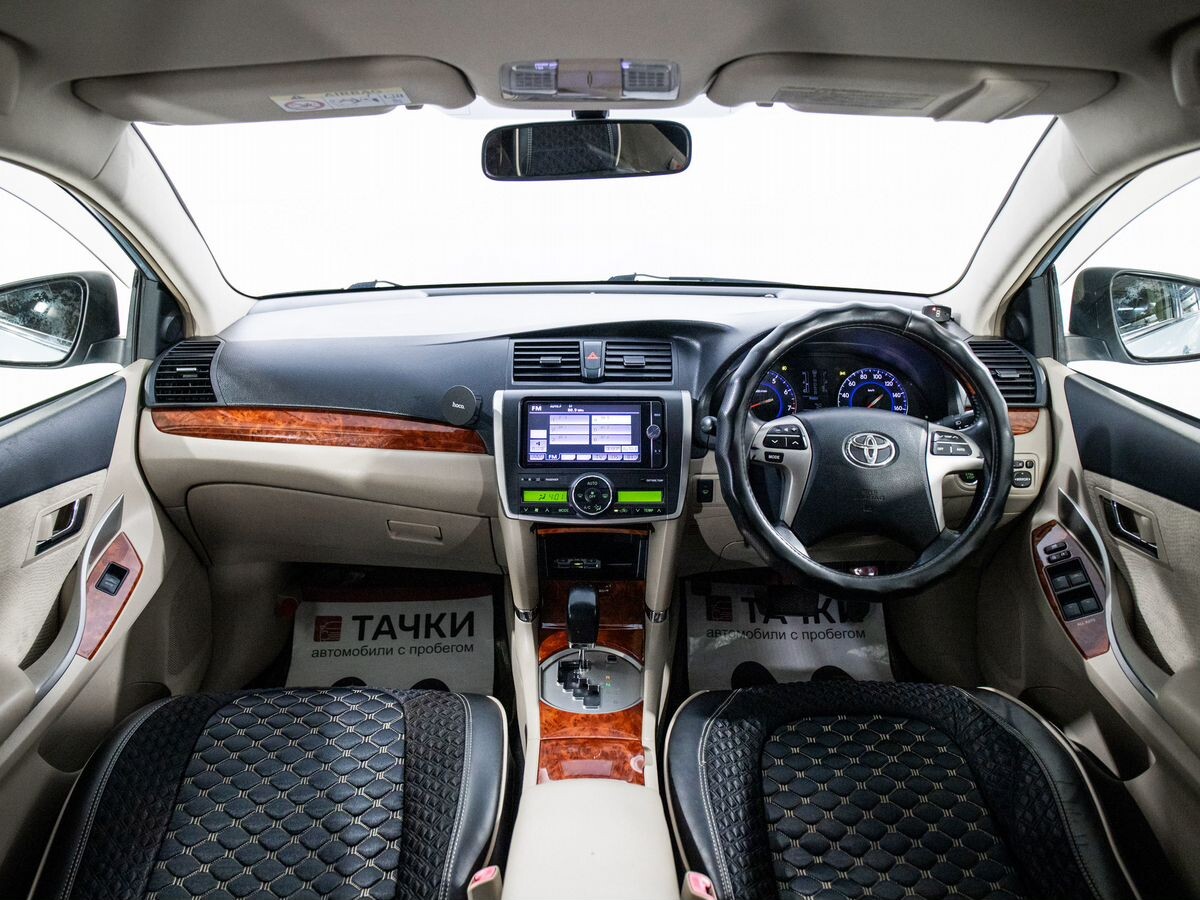 Toyota Premio 2014 - фото автомобиля