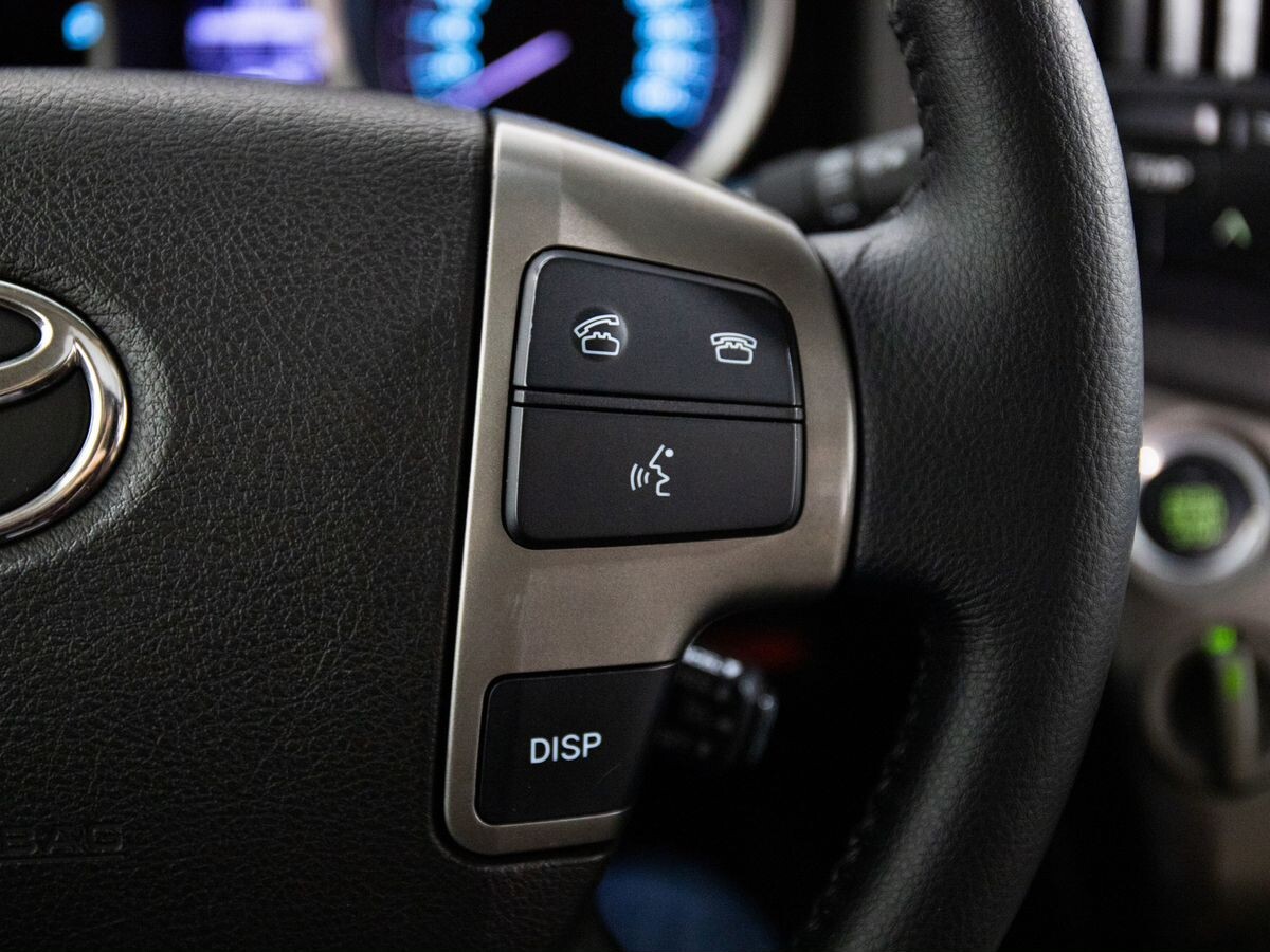 Toyota Land Cruiser 2008 - фото автомобиля