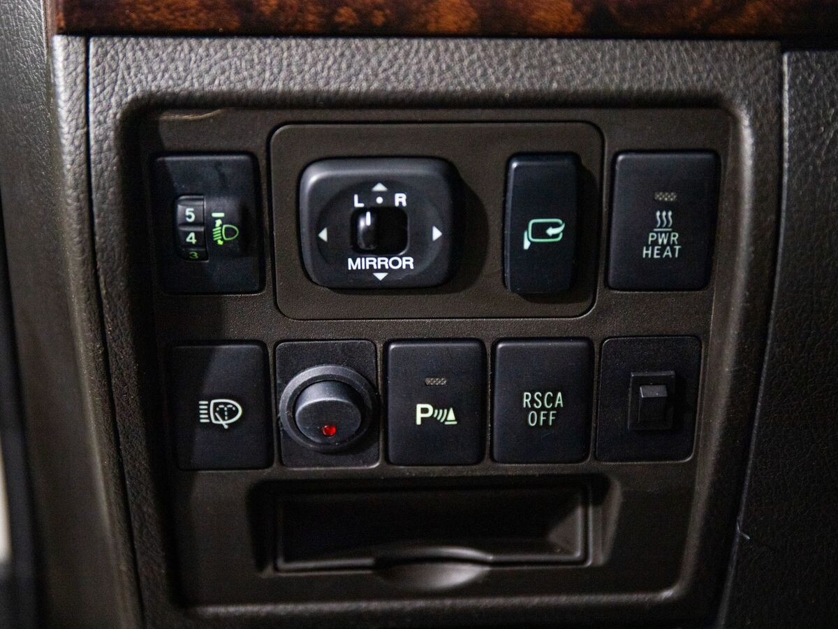 Toyota Land Cruiser 2008 - фото автомобиля