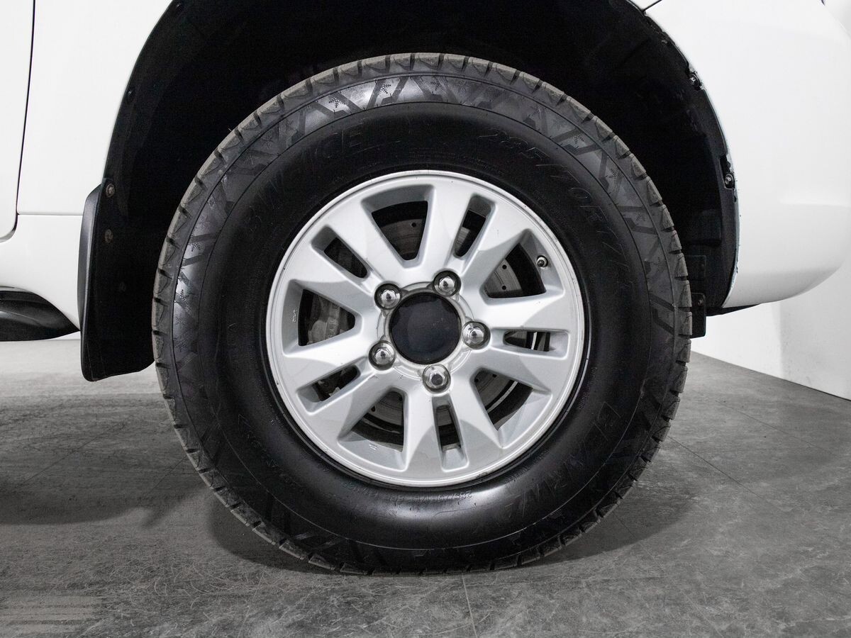 Toyota Land Cruiser 2008 - фото автомобиля