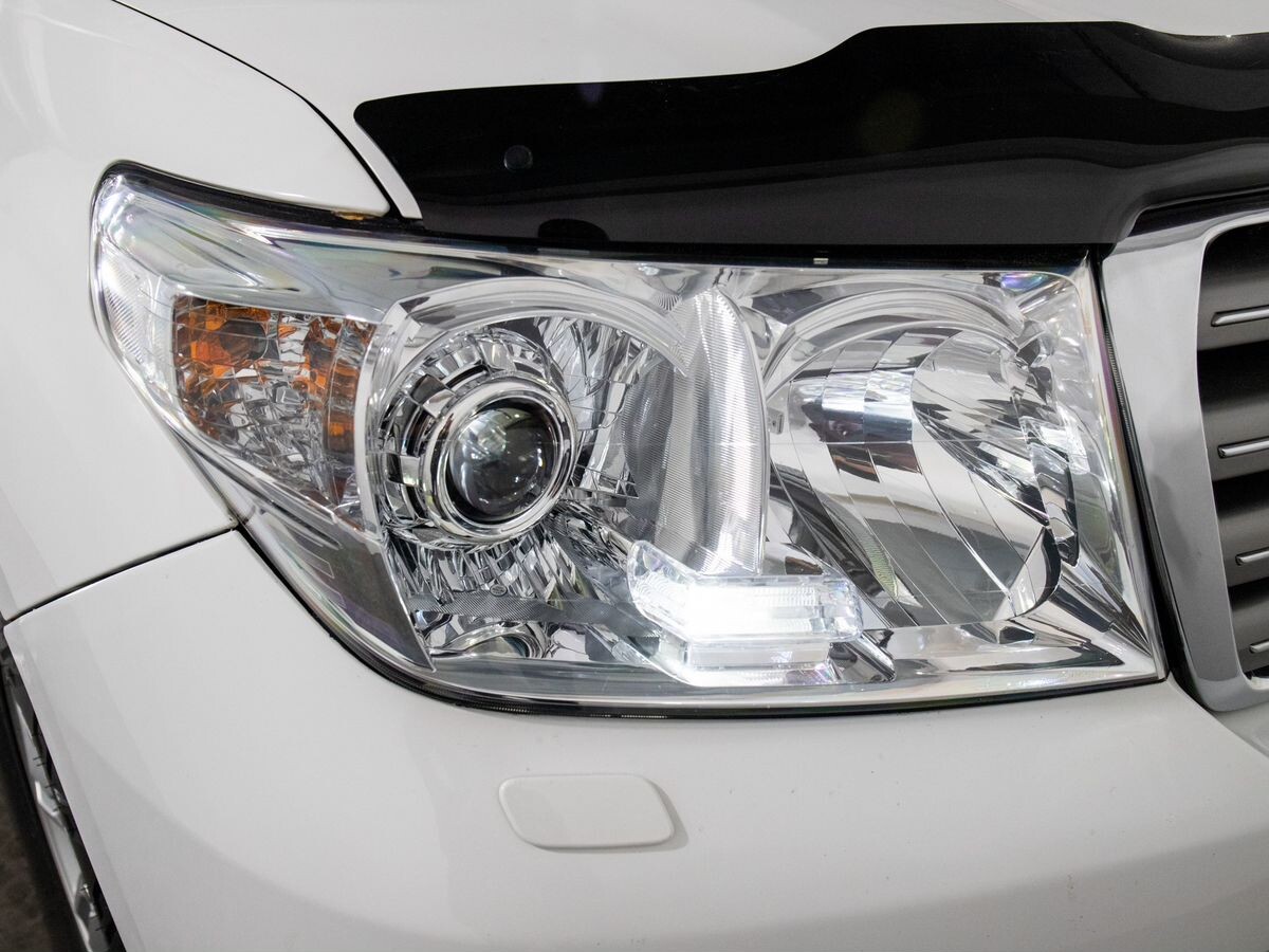 Toyota Land Cruiser 2008 - фото автомобиля