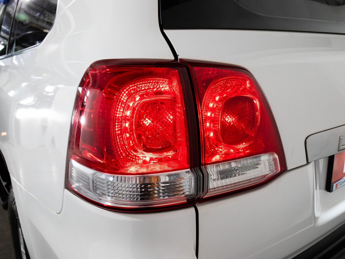 Toyota Land Cruiser 2008 - фото автомобиля