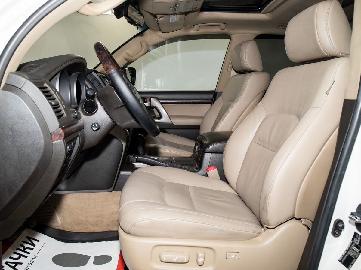 Toyota Land Cruiser 2008 - фото автомобиля