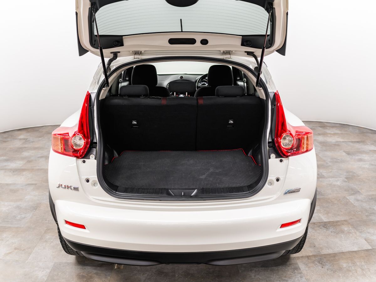 Nissan Juke 2012 - фото автомобиля