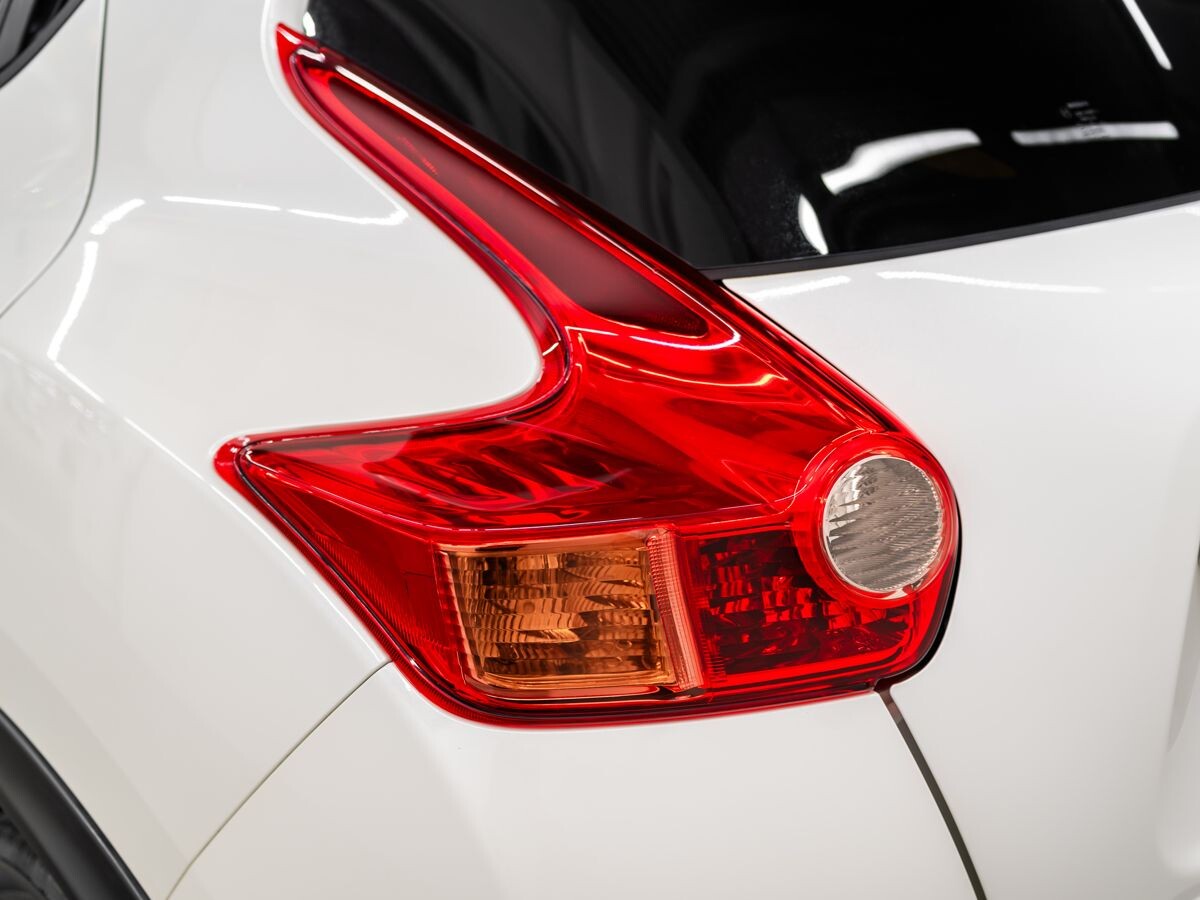 Nissan Juke 2012 - фото автомобиля