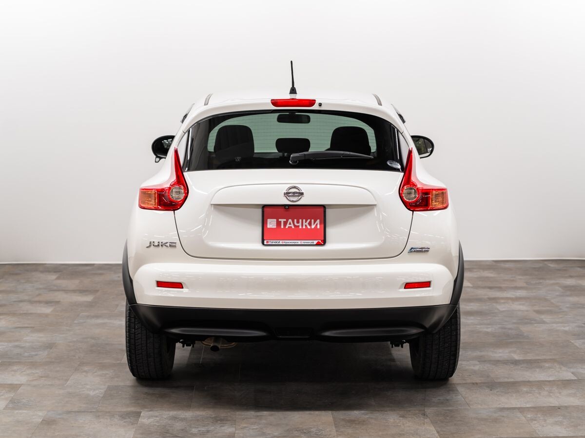 Nissan Juke 2012 - фото автомобиля
