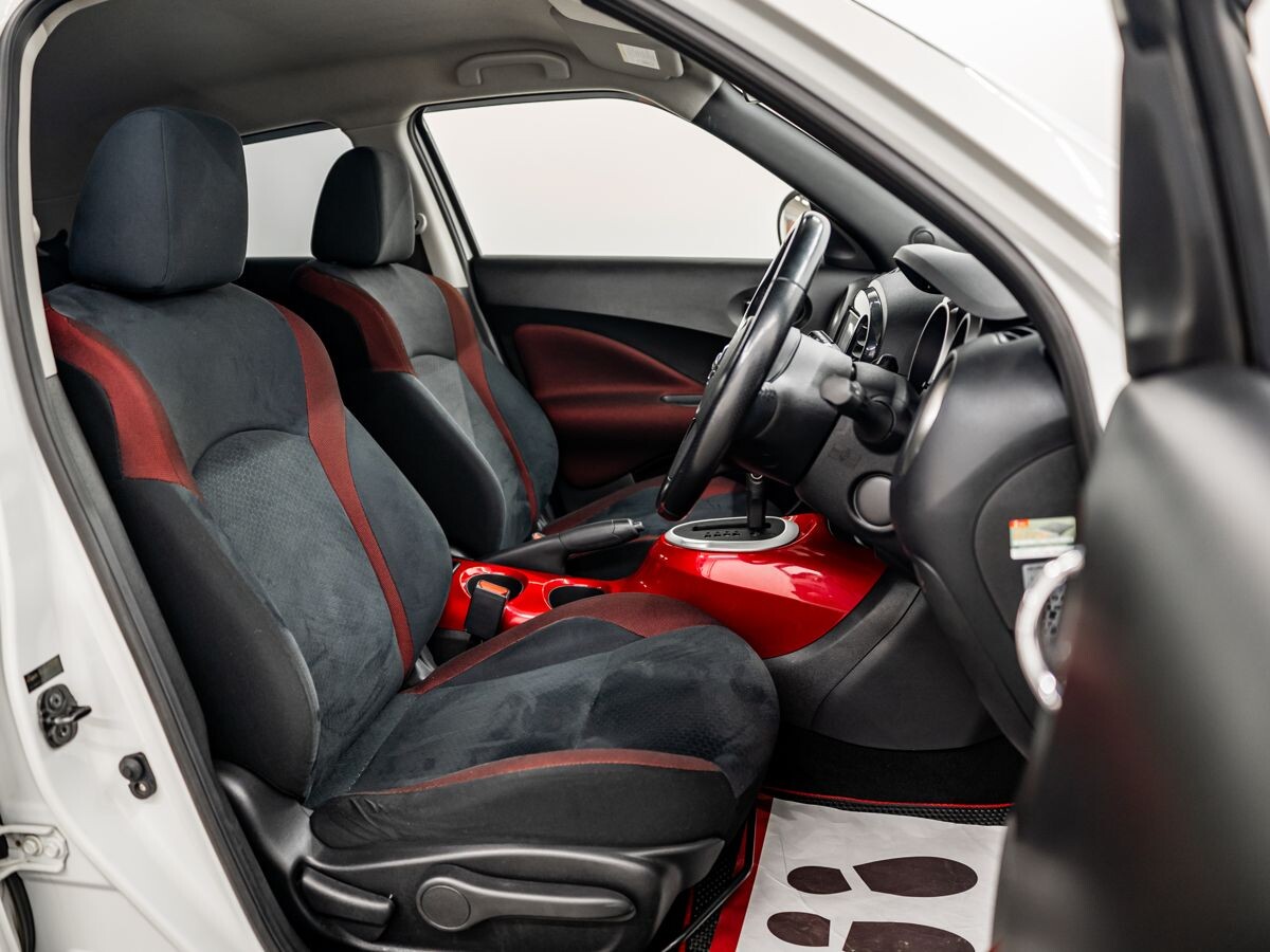 Nissan Juke 2012 - фото автомобиля