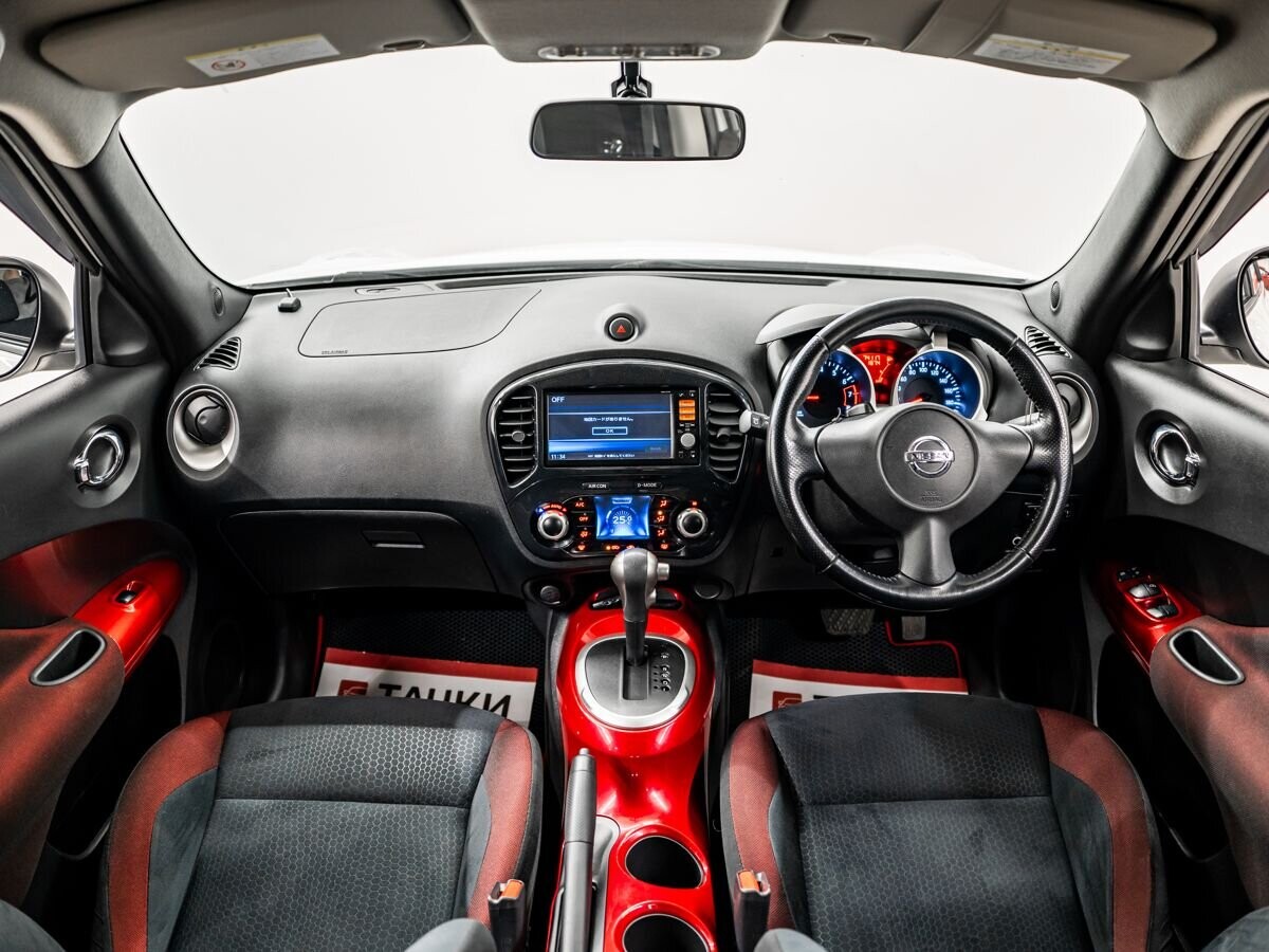 Nissan Juke 2012 - фото автомобиля