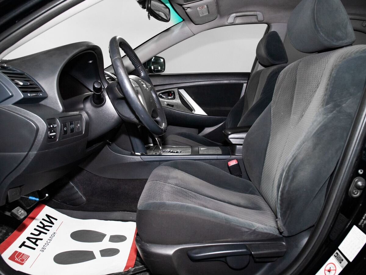 Toyota Camry 2006 - фото автомобиля