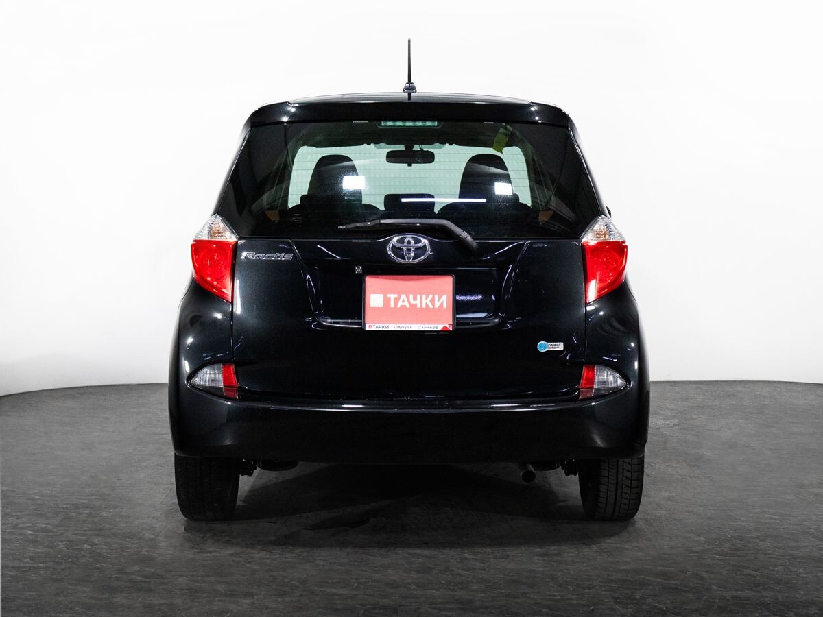 Toyota Ractis 2012 - фото автомобиля