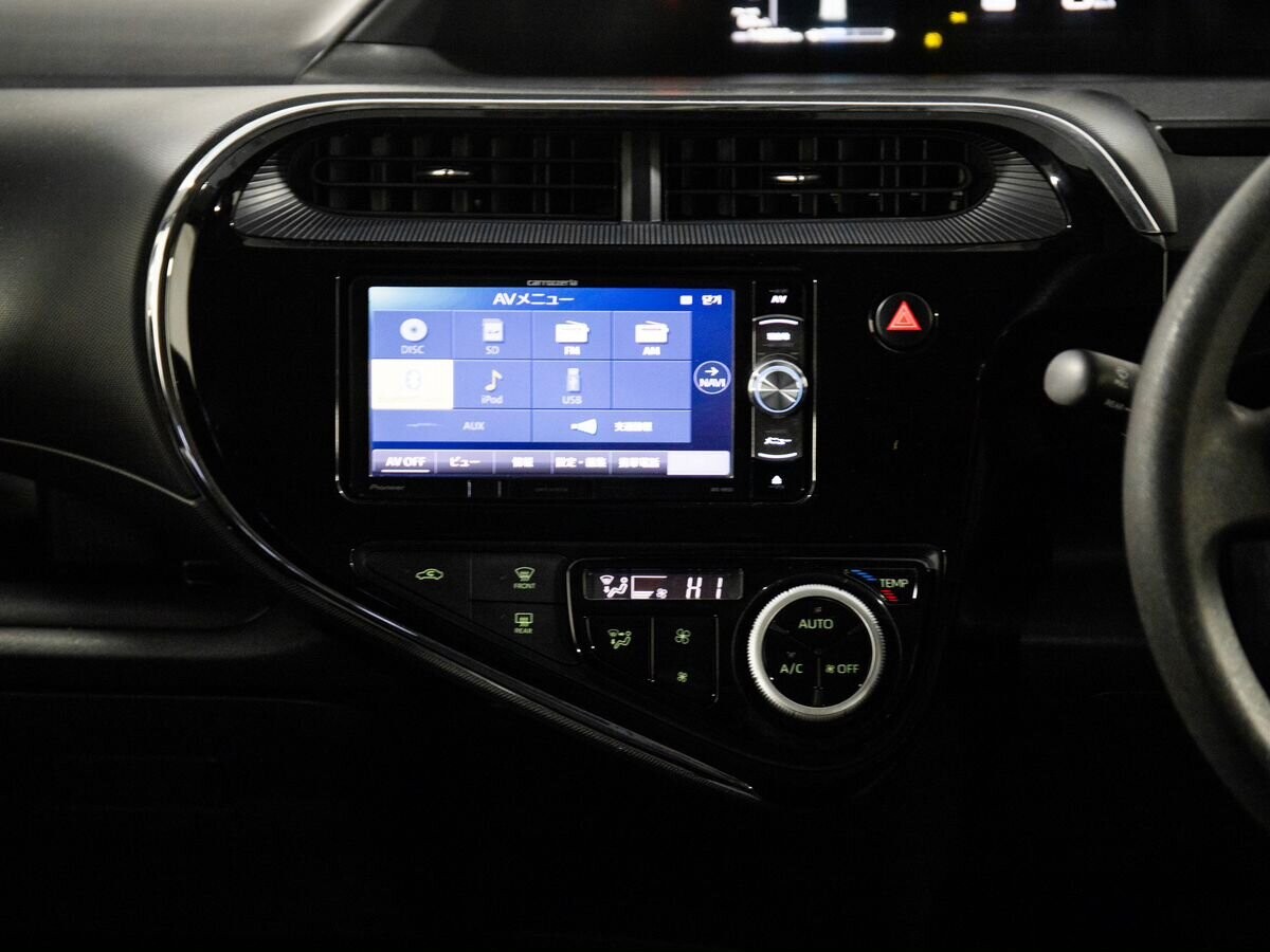 Toyota Aqua 2018 - фото автомобиля