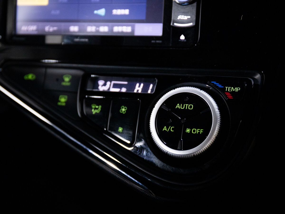 Toyota Aqua 2018 - фото автомобиля