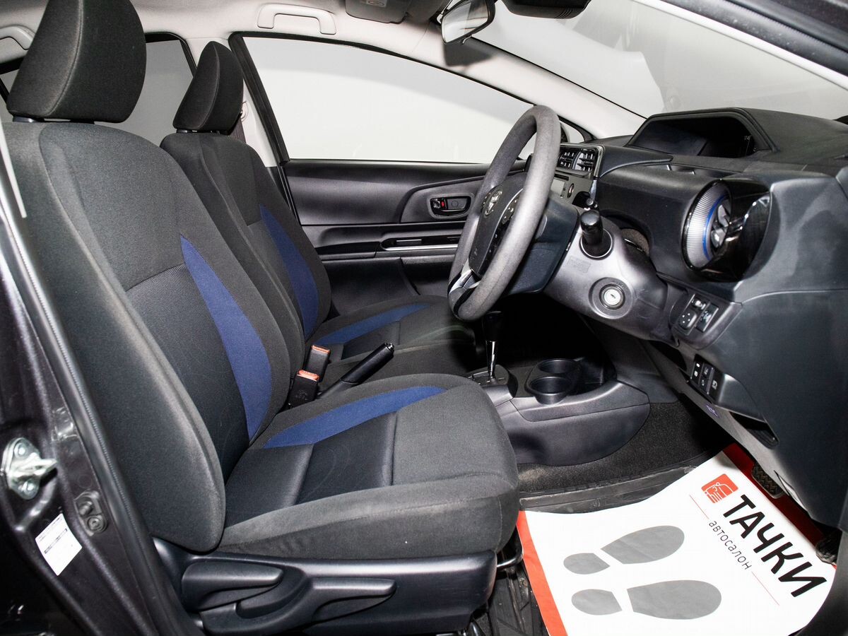 Toyota Aqua 2018 - фото автомобиля