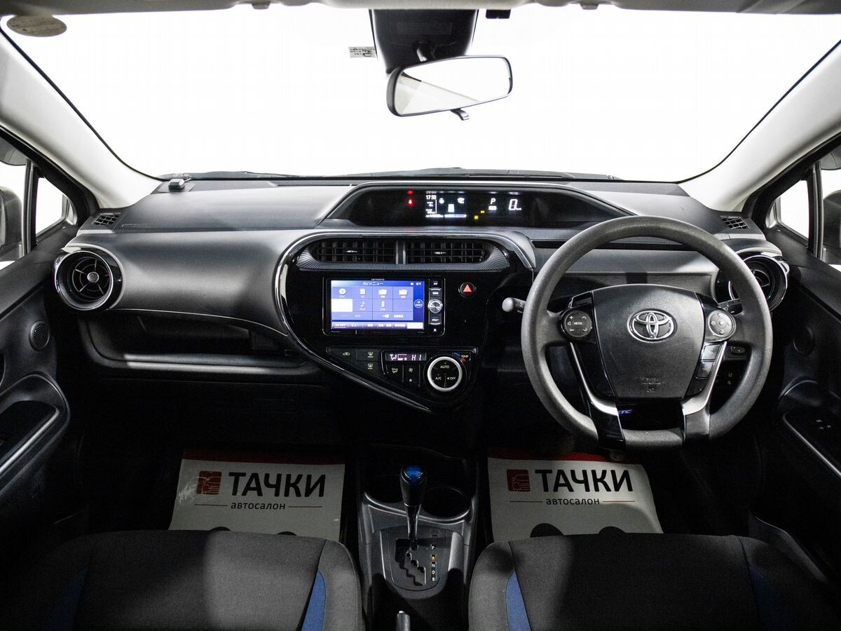 Toyota Aqua 2018 - фото автомобиля