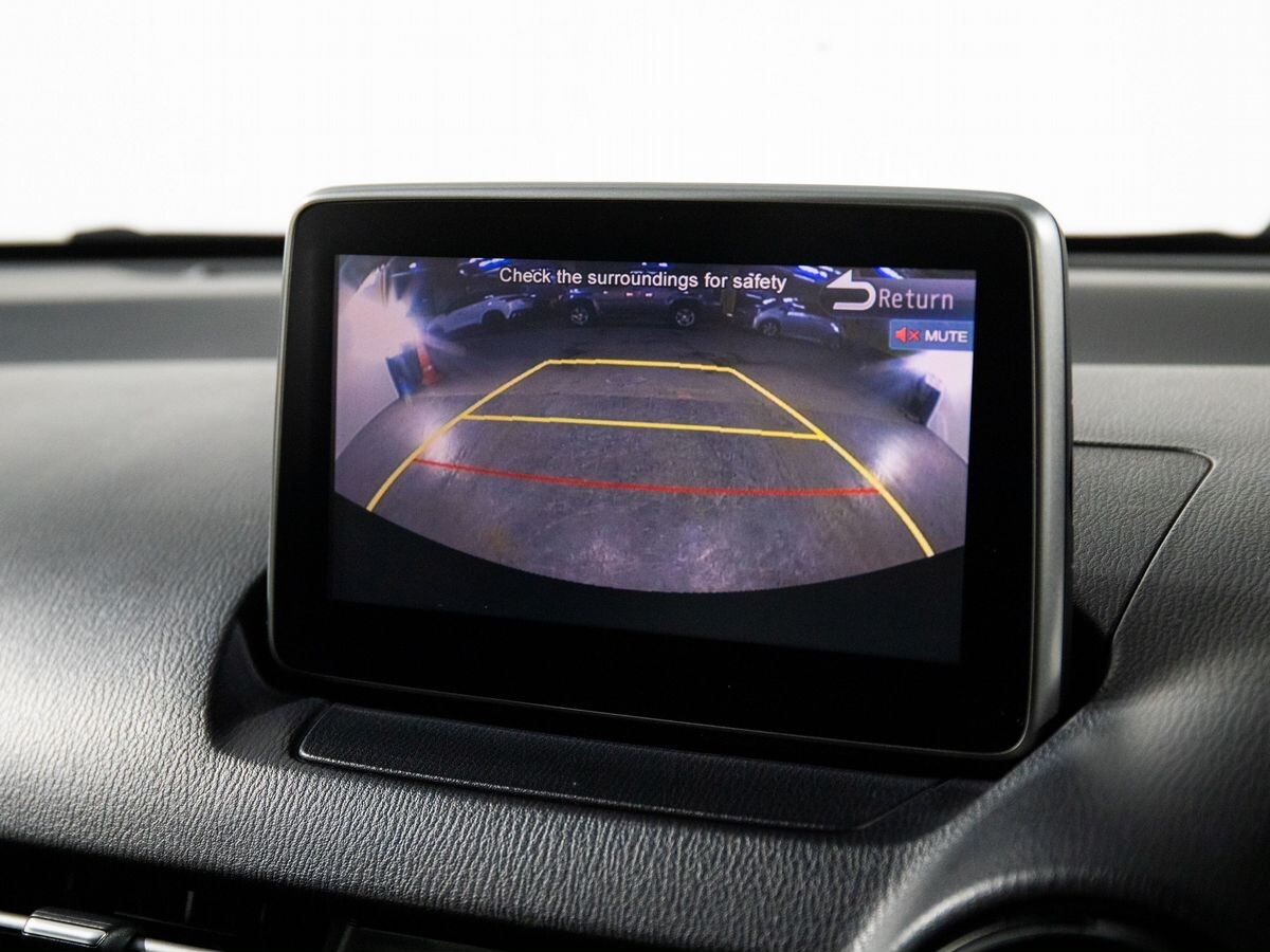 Mazda Demio 2017 - фото автомобиля