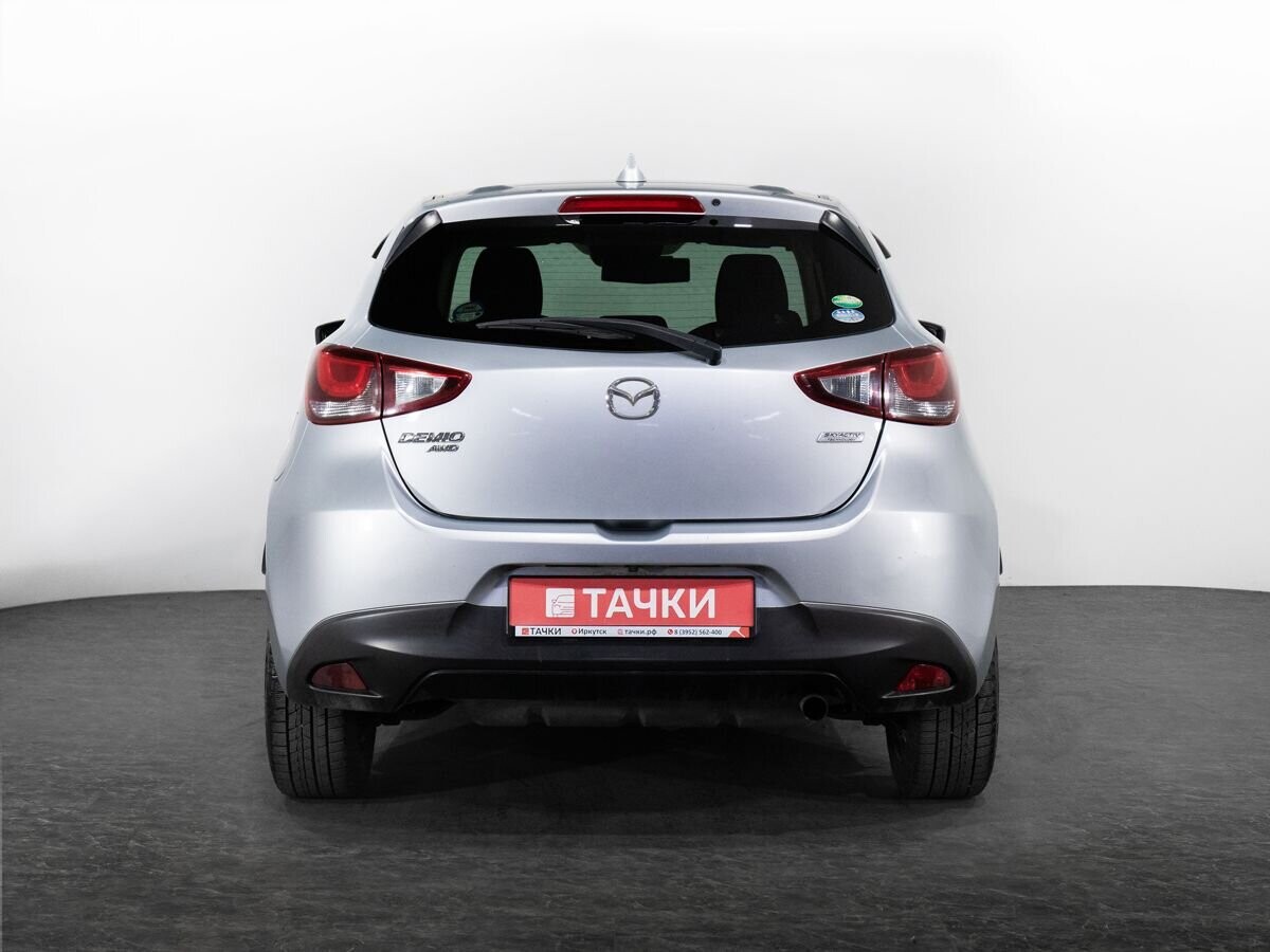 Mazda Demio 2017 - фото автомобиля