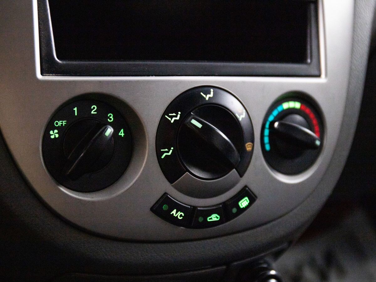 Chevrolet Lacetti 2012 - фото автомобиля