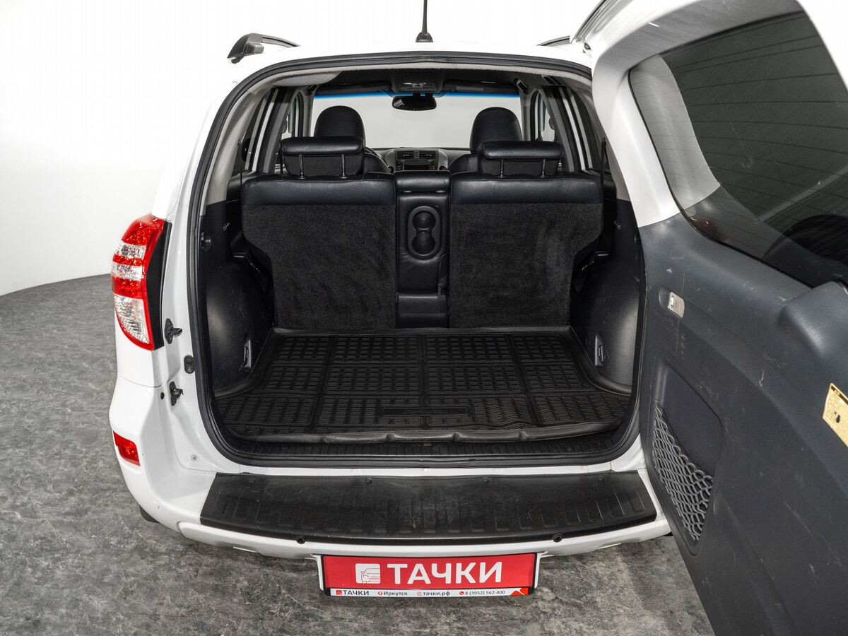Toyota RAV4 2011 - фото автомобиля