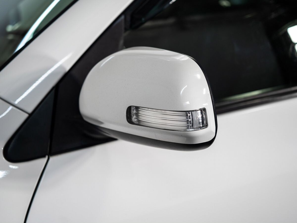 Toyota RAV4 2011 - фото автомобиля