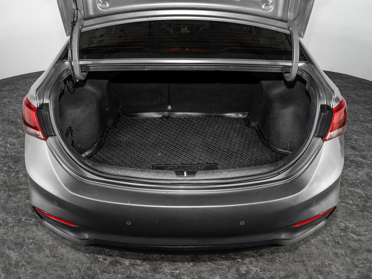 Hyundai Solaris 2017 - фото автомобиля