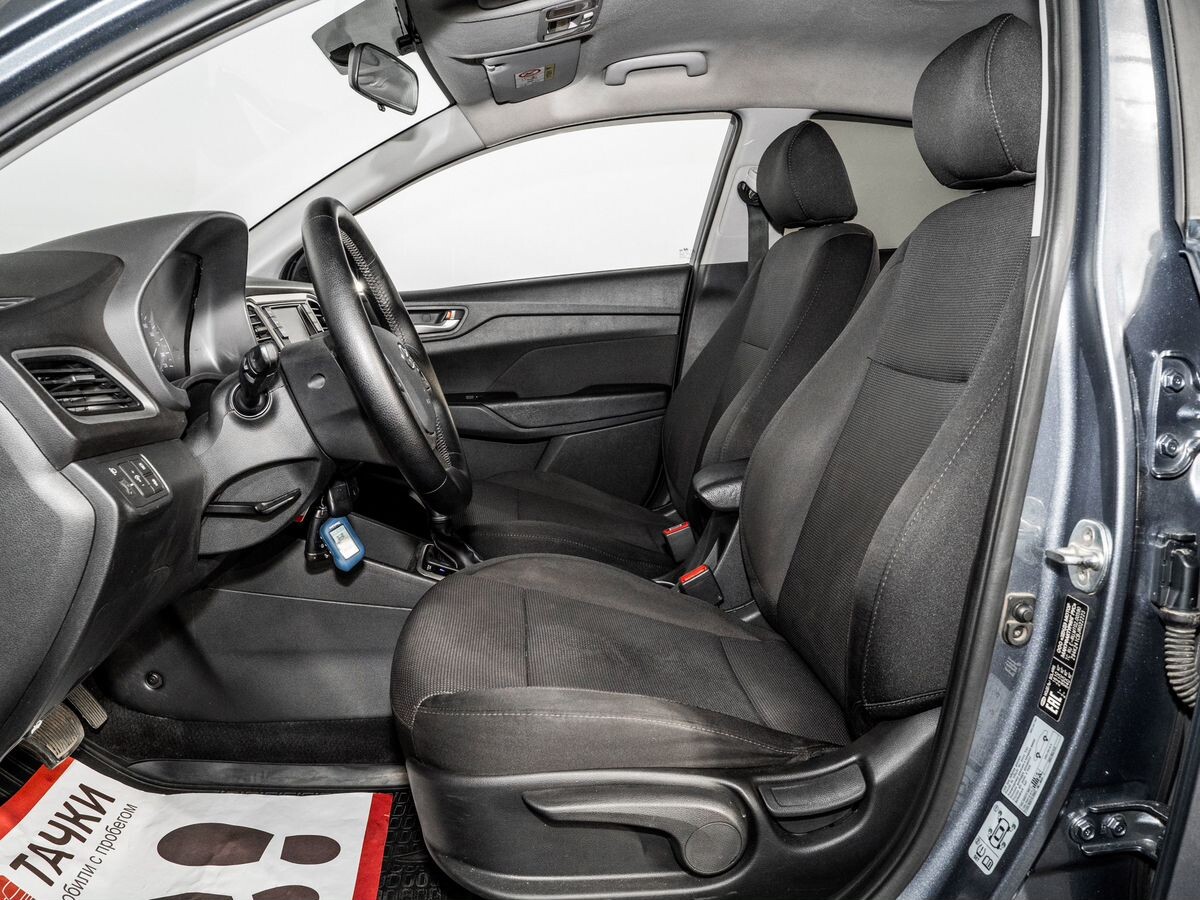 Hyundai Solaris 2017 - фото автомобиля