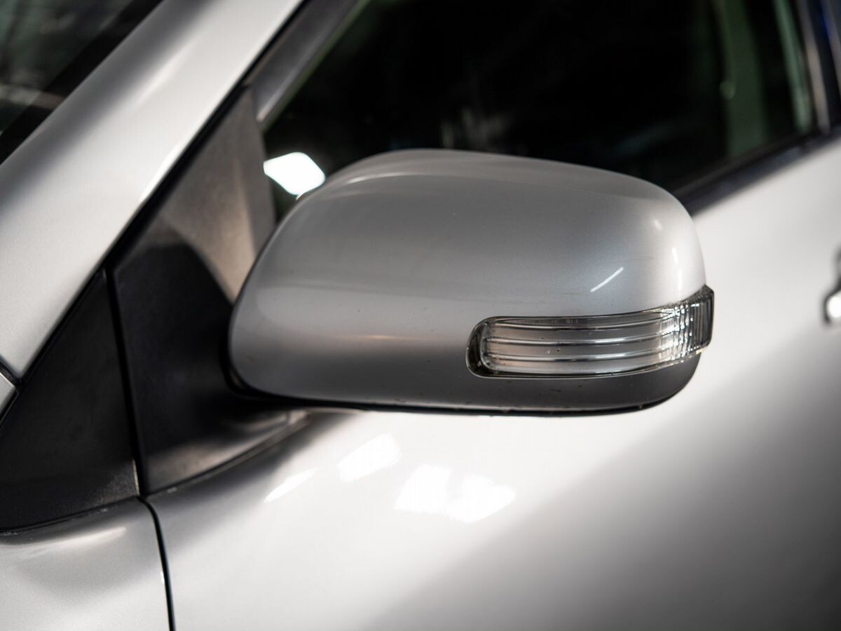 Toyota Corolla 2011 - фото автомобиля