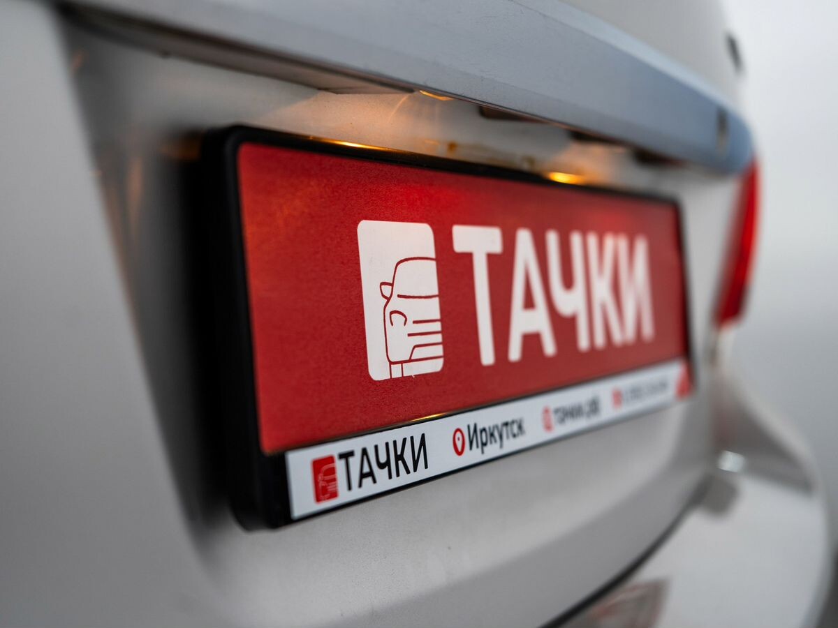 Toyota Corolla 2011 - фото автомобиля