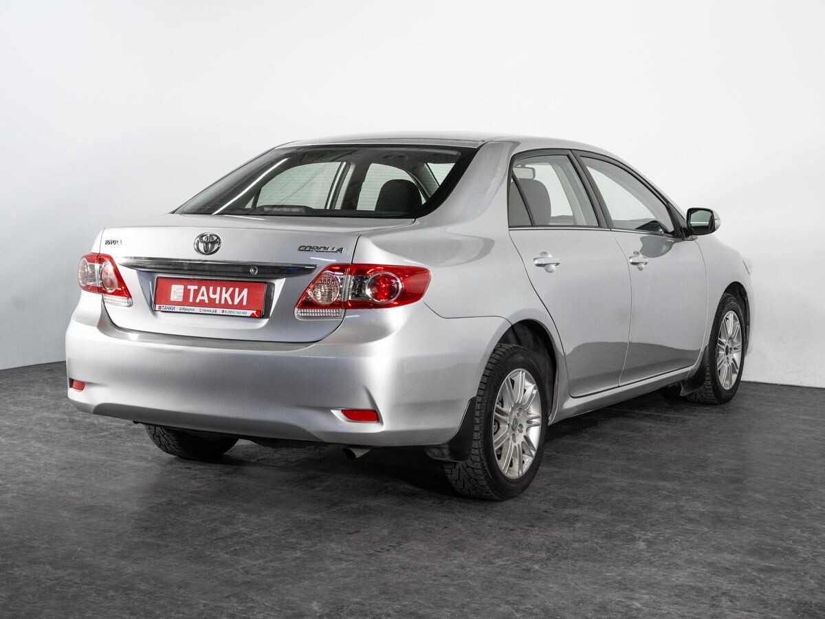 Toyota Corolla 2011 - фото автомобиля