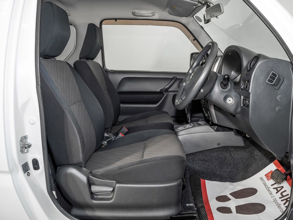 Suzuki Jimny 2013 - фото автомобиля