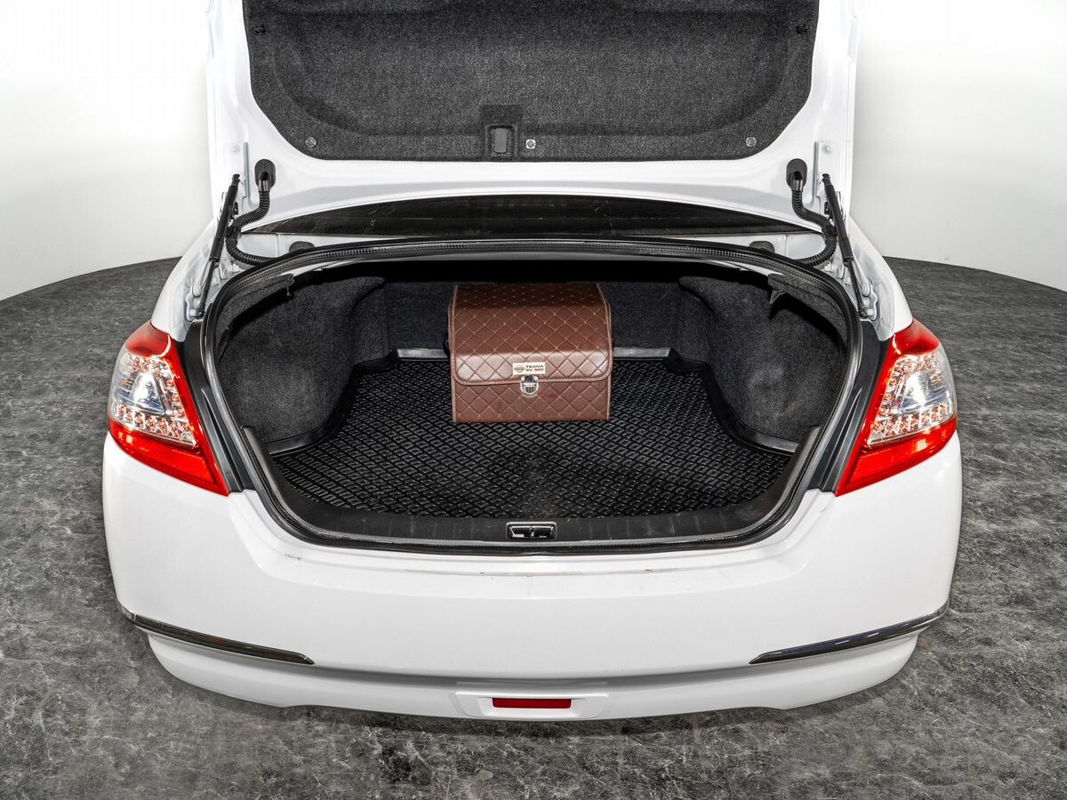 Nissan Teana 2012 - фото автомобиля