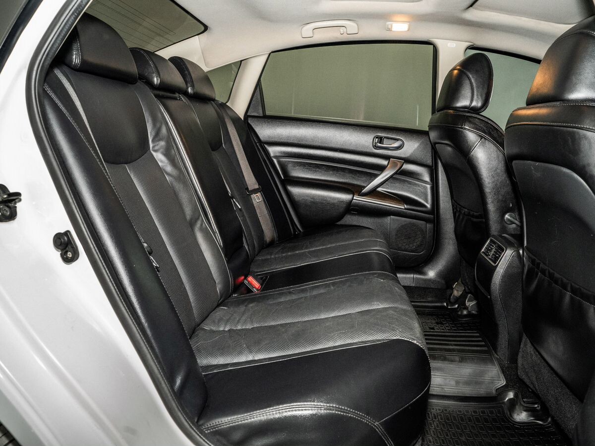 Nissan Teana 2012 - фото автомобиля