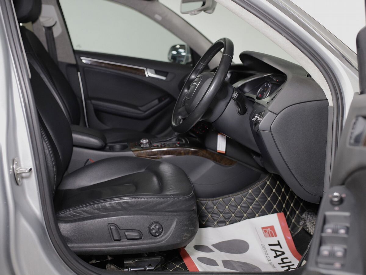 Audi A4 2009 - фото автомобиля