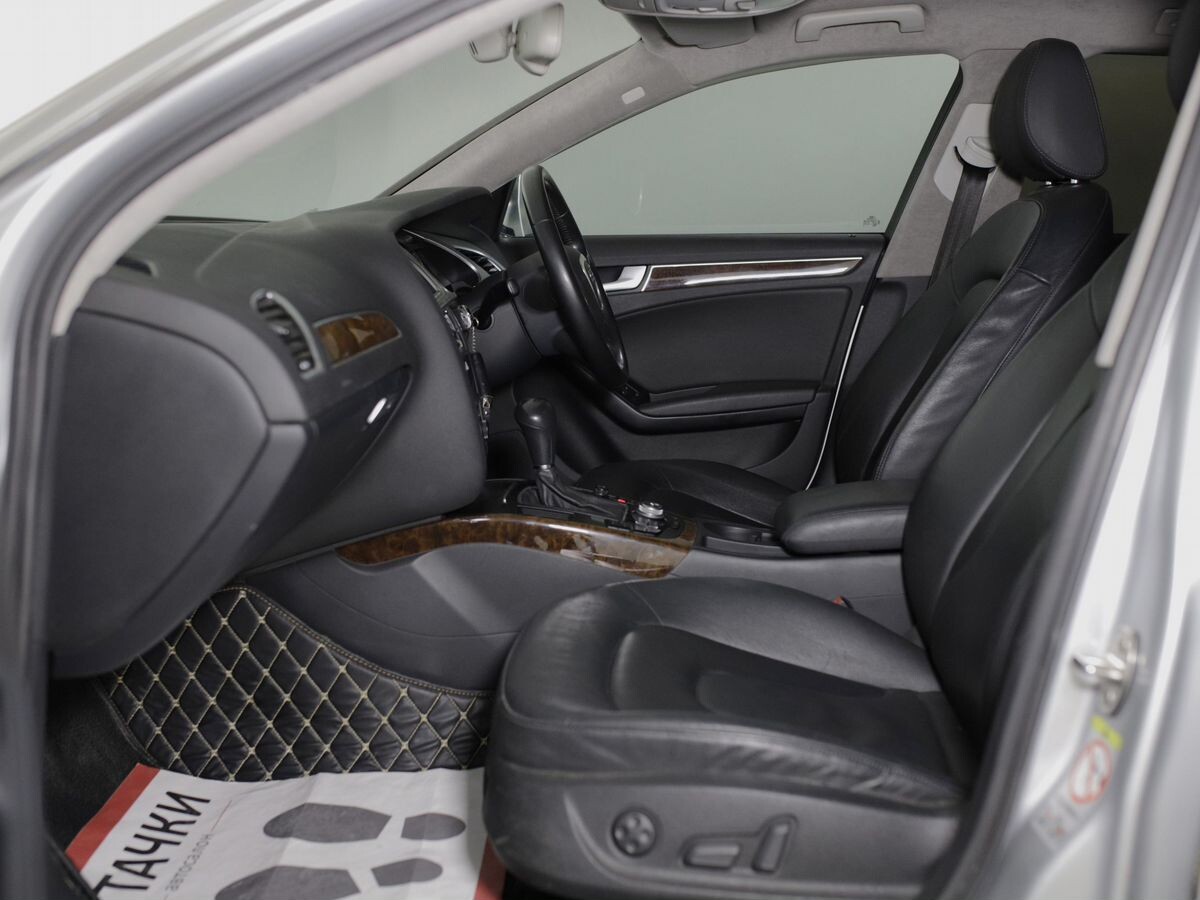 Audi A4 2009 - фото автомобиля