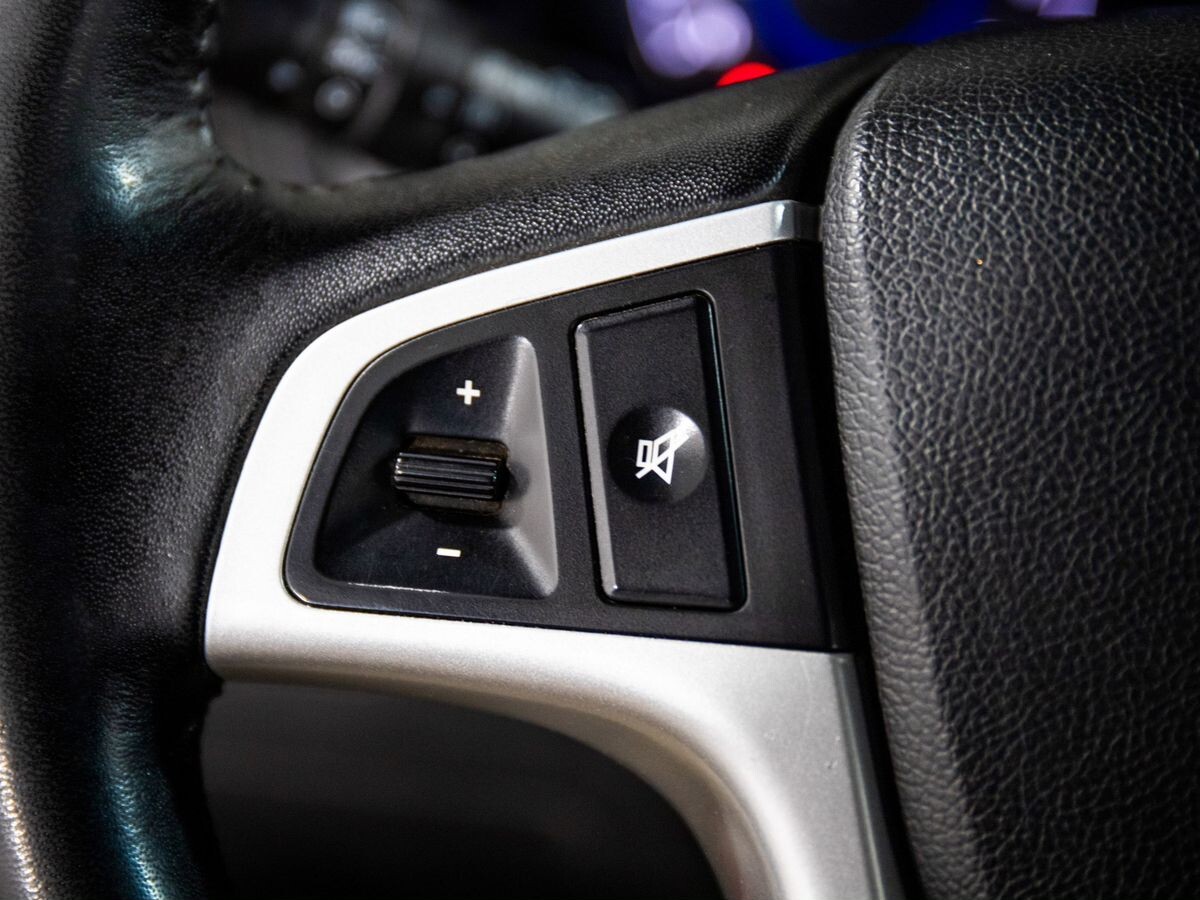 Hyundai Solaris 2012 - фото автомобиля