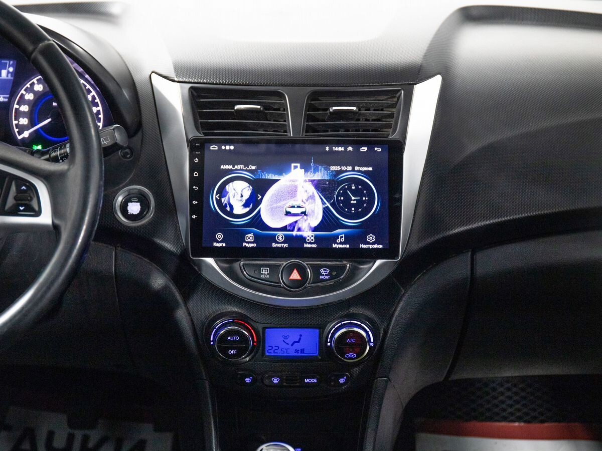 Hyundai Solaris 2012 - фото автомобиля