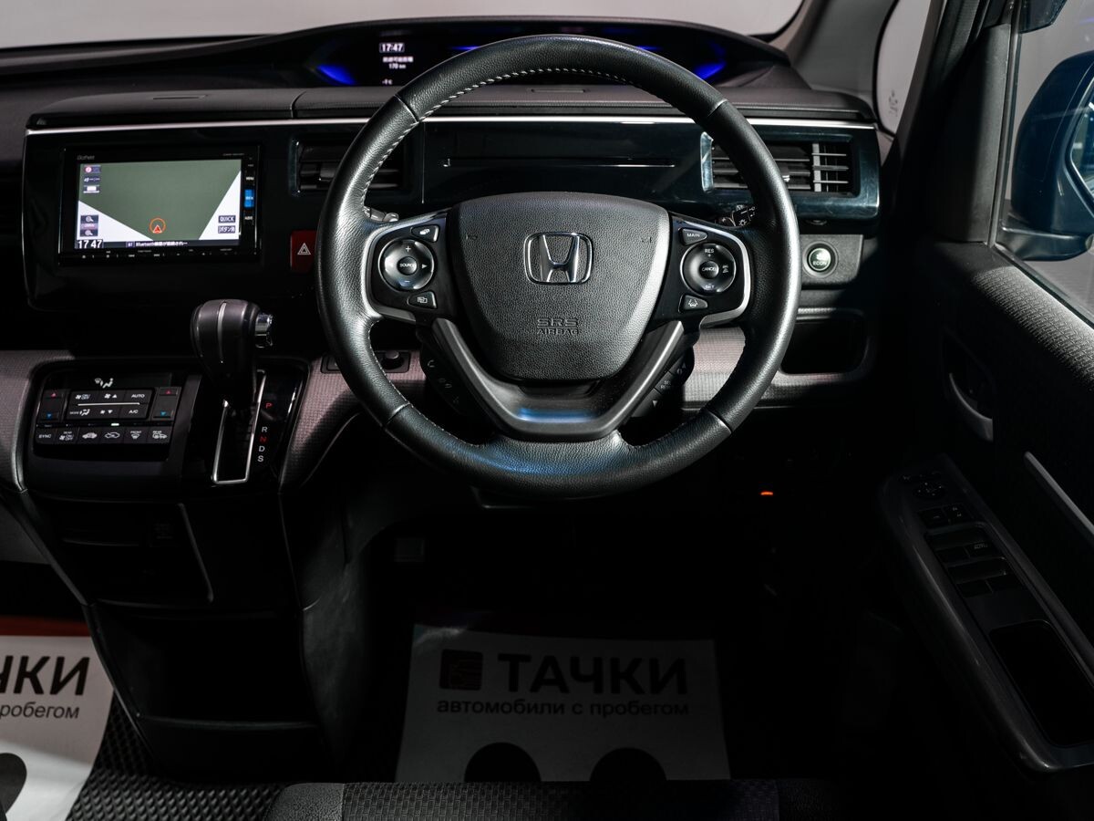 Honda Stepwgn 2017 - фото автомобиля