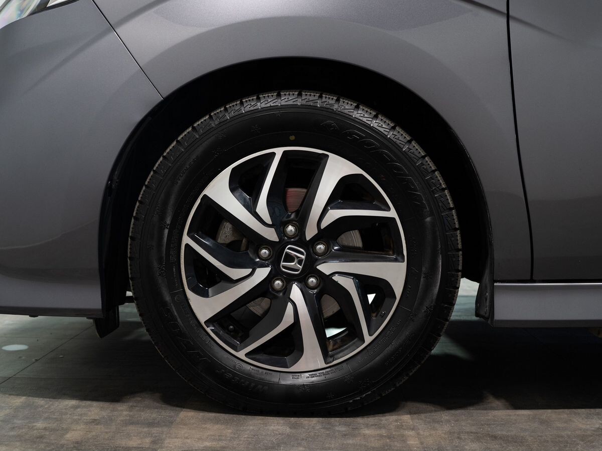 Honda Stepwgn 2017 - фото автомобиля