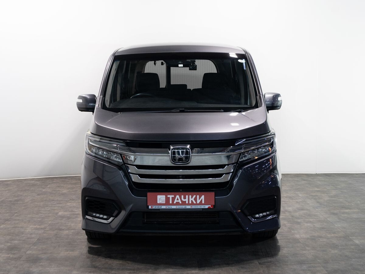 Honda Stepwgn 2017 - фото автомобиля