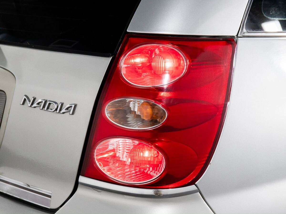 Toyota Nadia 1998 - фото автомобиля