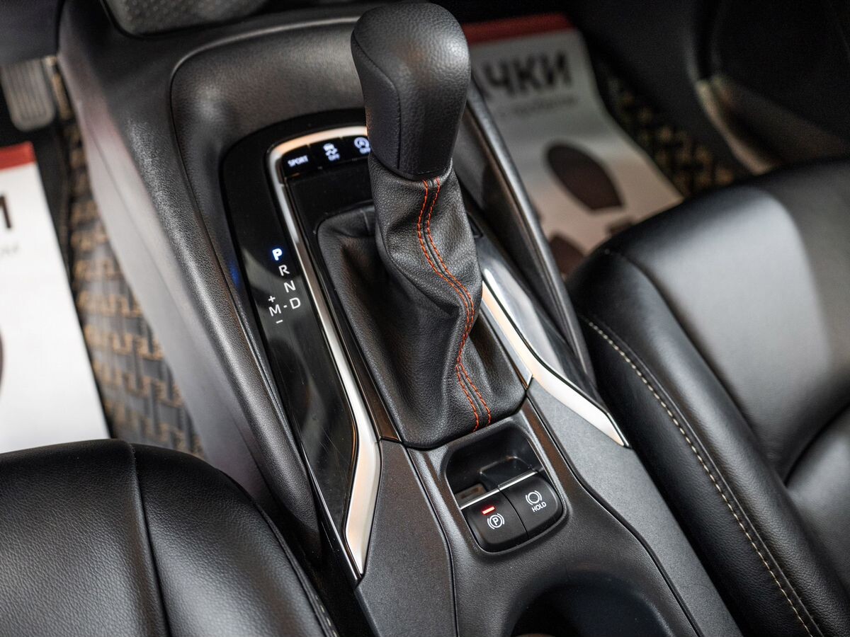 Toyota Corolla 2021 - фото автомобиля