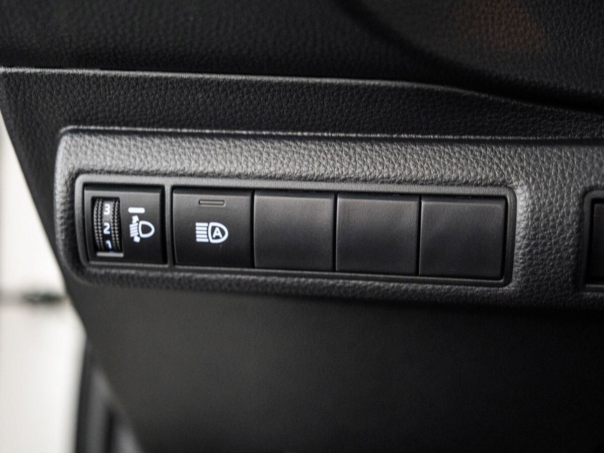 Toyota Corolla 2021 - фото автомобиля