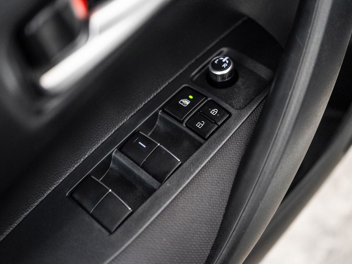 Toyota Corolla 2021 - фото автомобиля