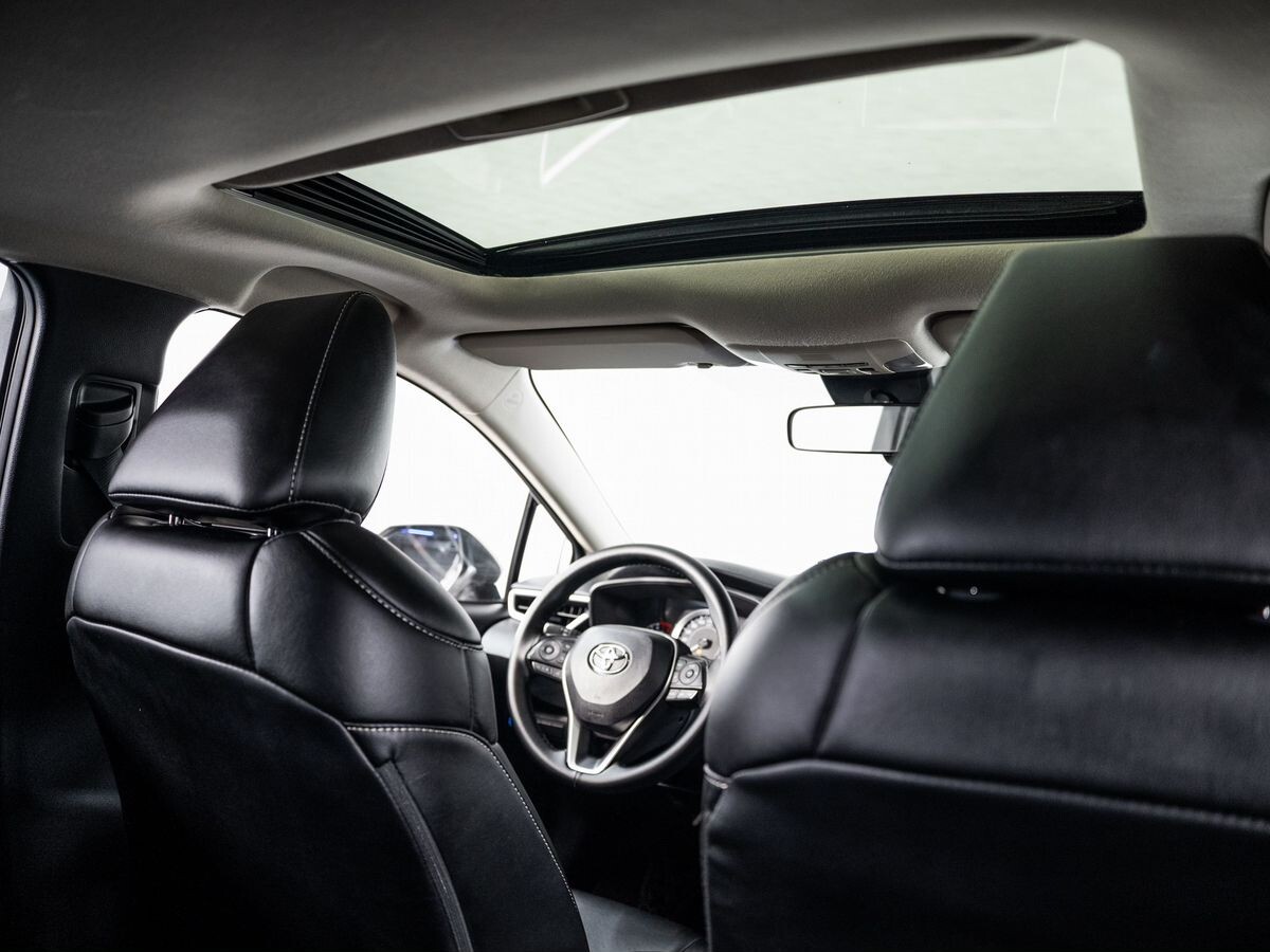 Toyota Corolla 2021 - фото автомобиля