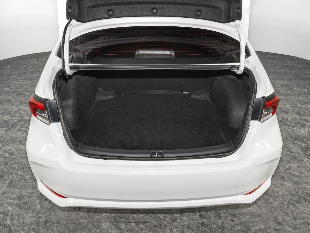 Toyota Corolla 2021 - фото автомобиля