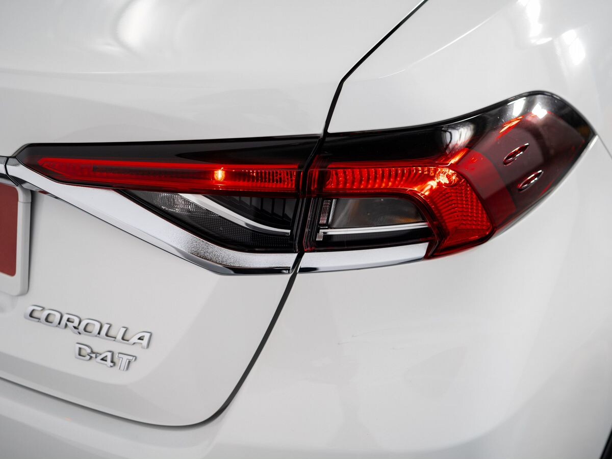 Toyota Corolla 2021 - фото автомобиля