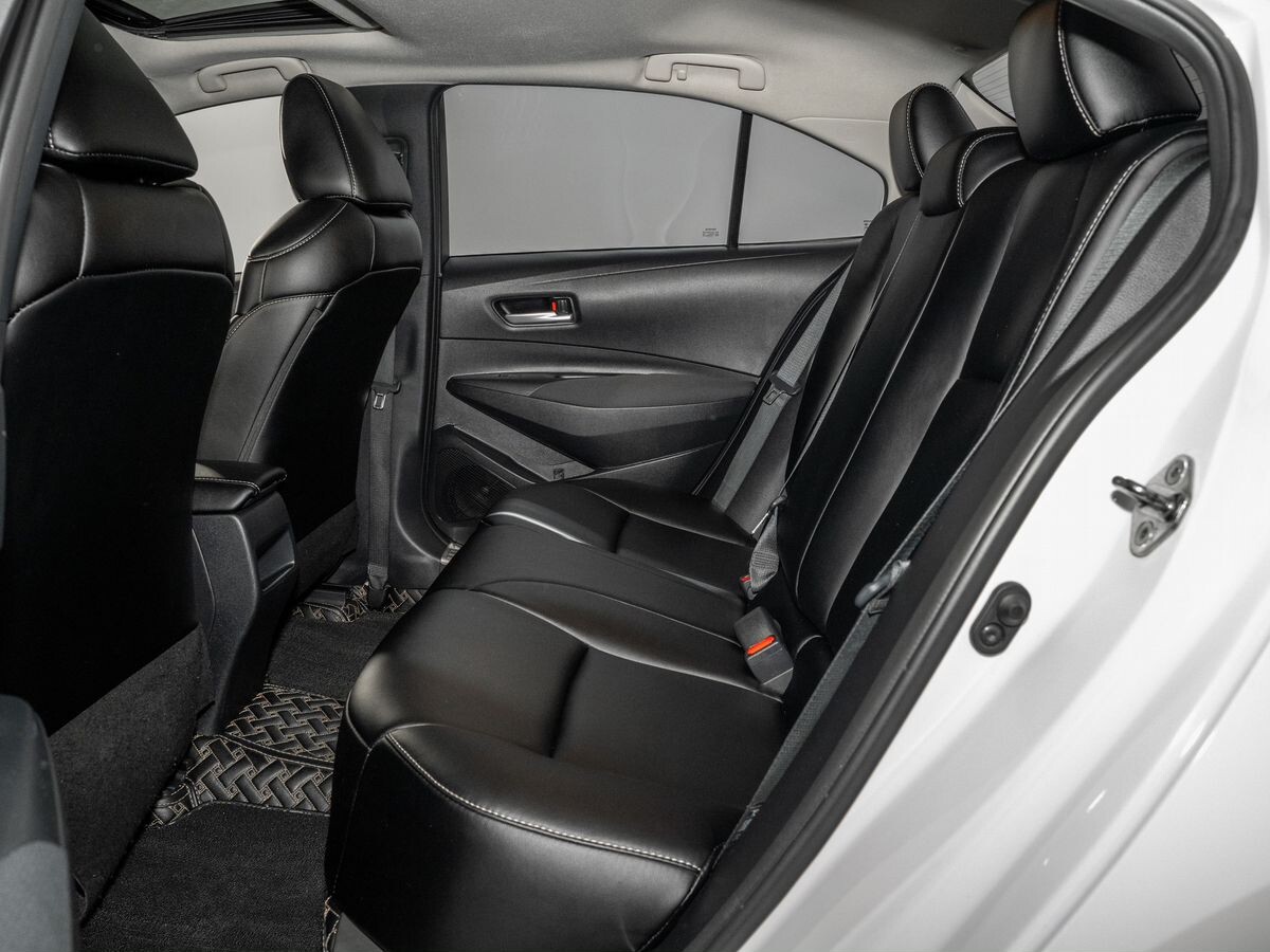 Toyota Corolla 2021 - фото автомобиля