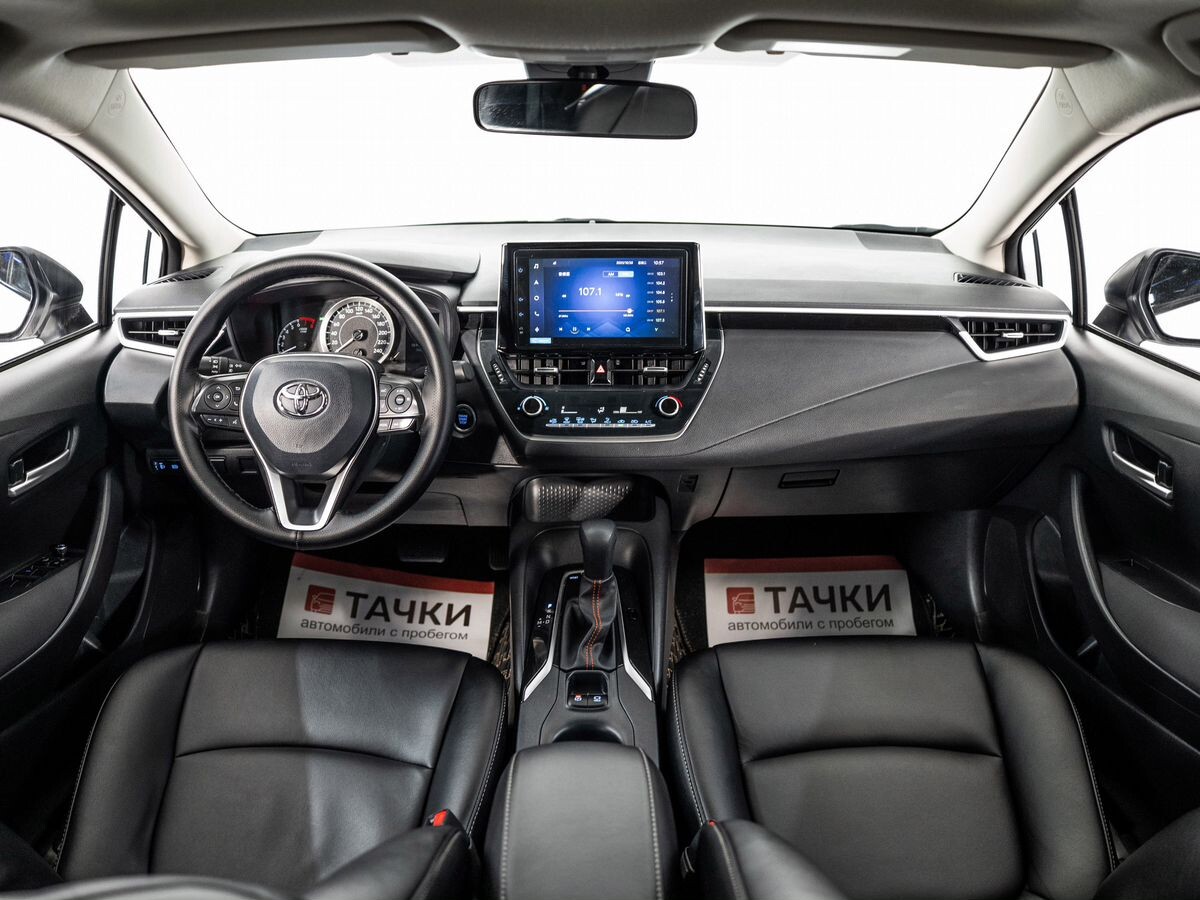 Toyota Corolla 2021 - фото автомобиля