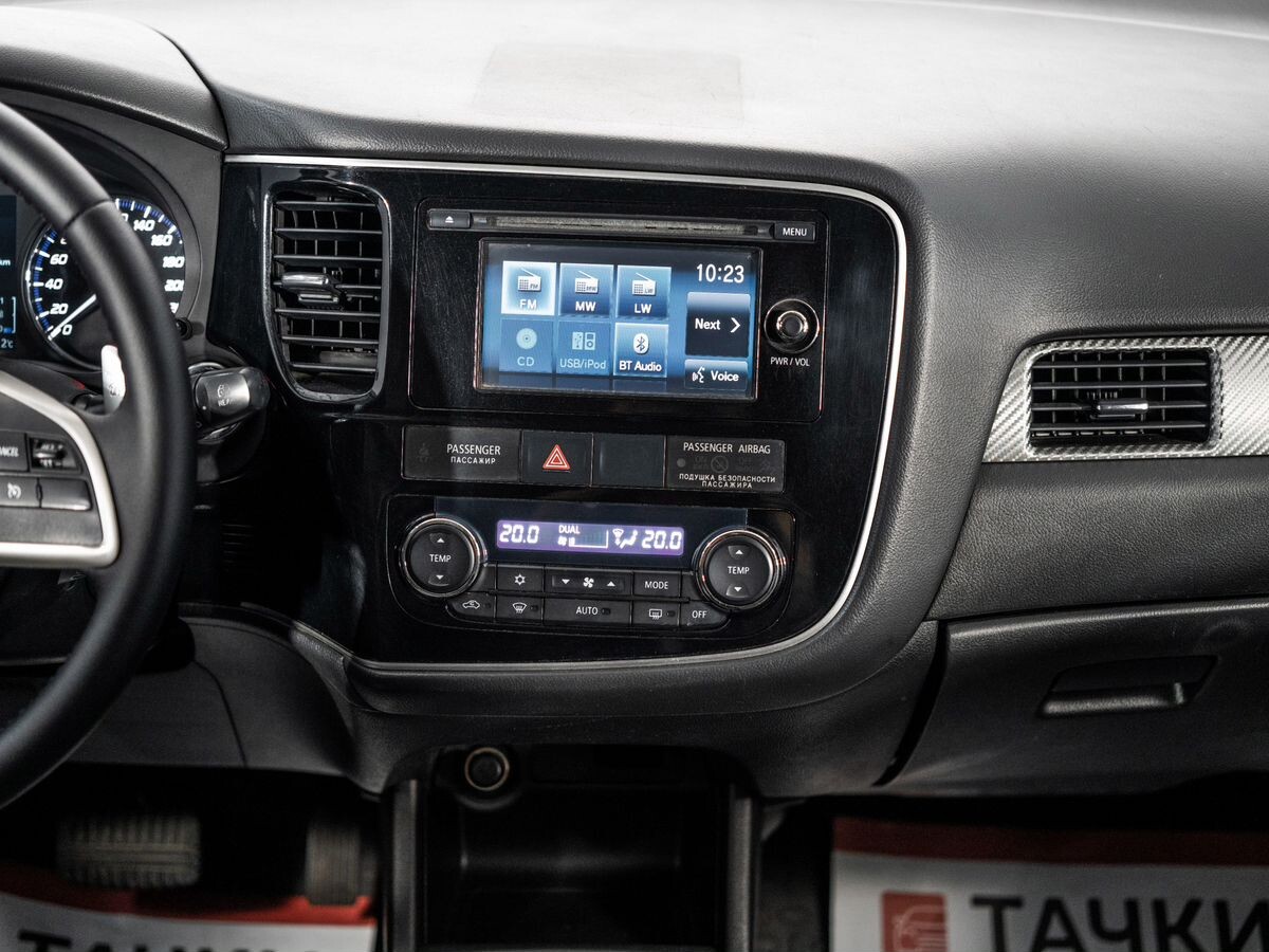 Mitsubishi Outlander 2012 - фото автомобиля