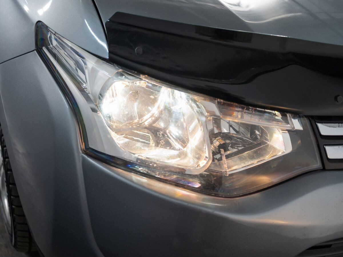 Mitsubishi Outlander 2012 - фото автомобиля