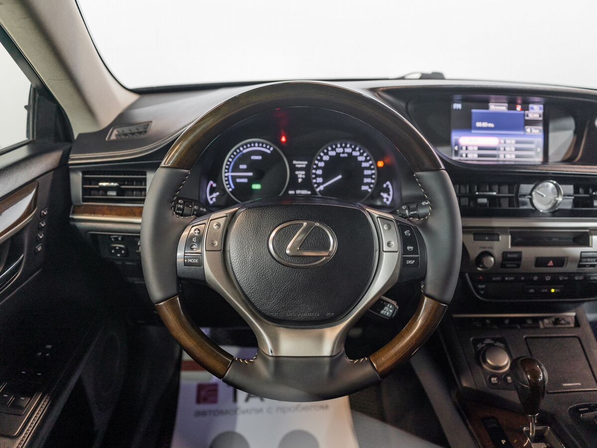 Lexus ES 2015 - фото автомобиля